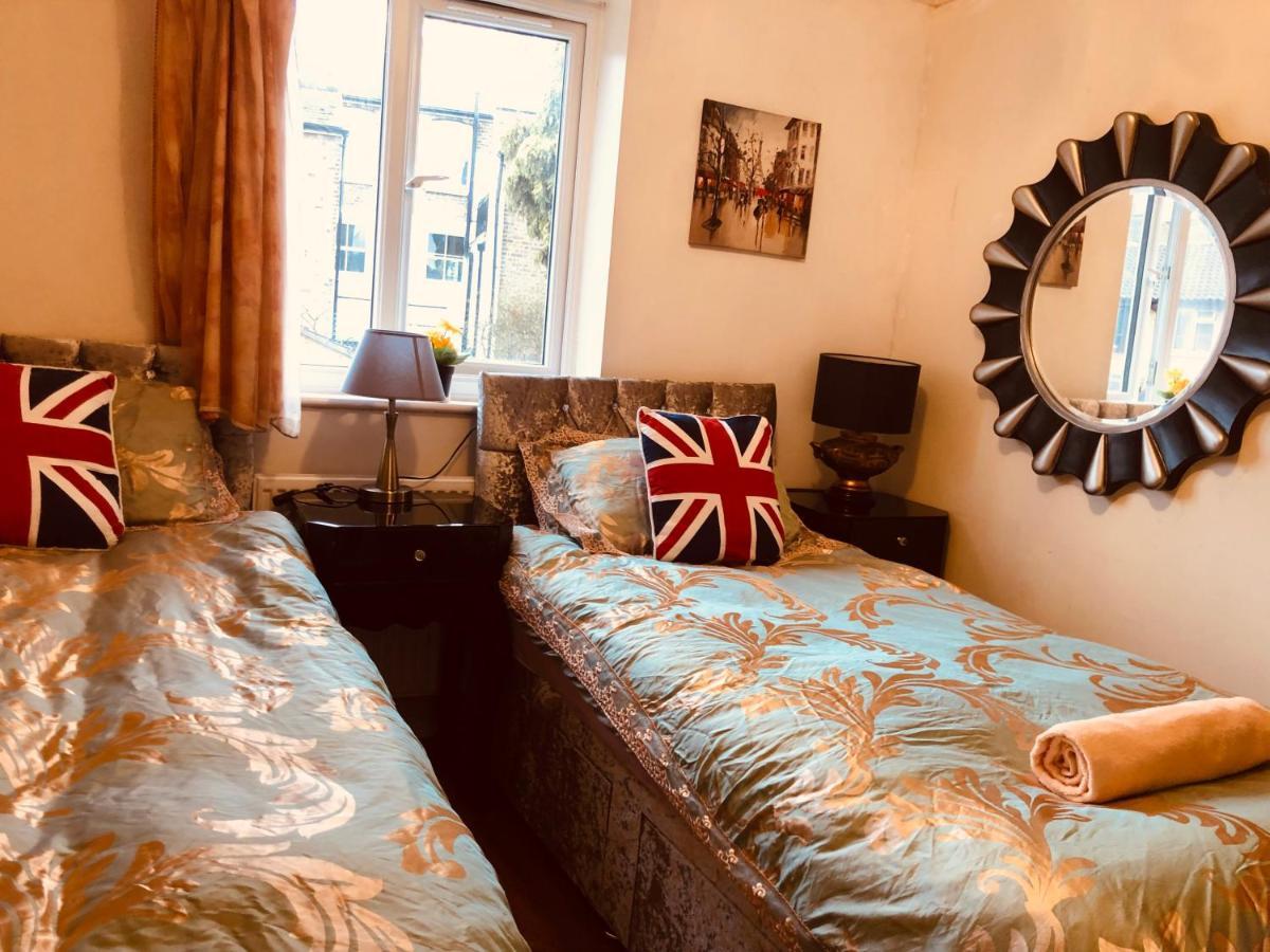 Cheerful 4 Bedroom House With Garden Free Parking Сasa de vacaciones Londres